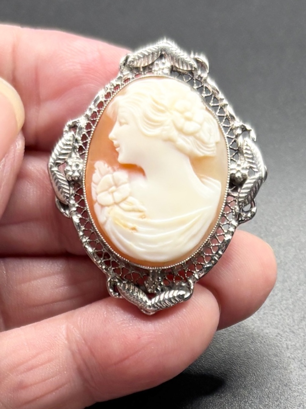 Vintage-Style Cameo Brooch and pendent in Cream and Sterling Silver left facing